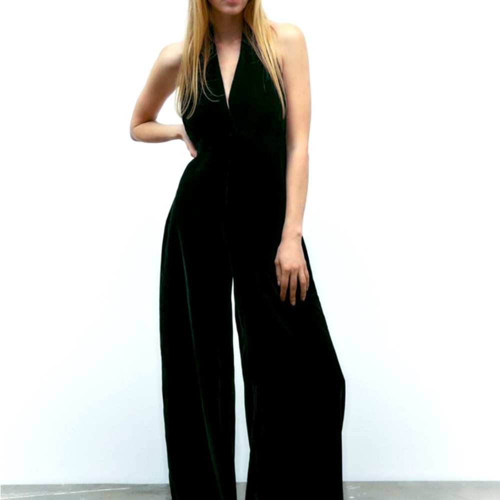 NWT - Zara - black velvet Halter Jumpsuit
